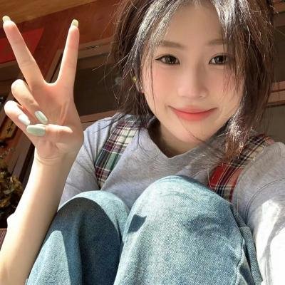 照片的她